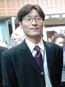 Dr. Jongkwan Kim smiling